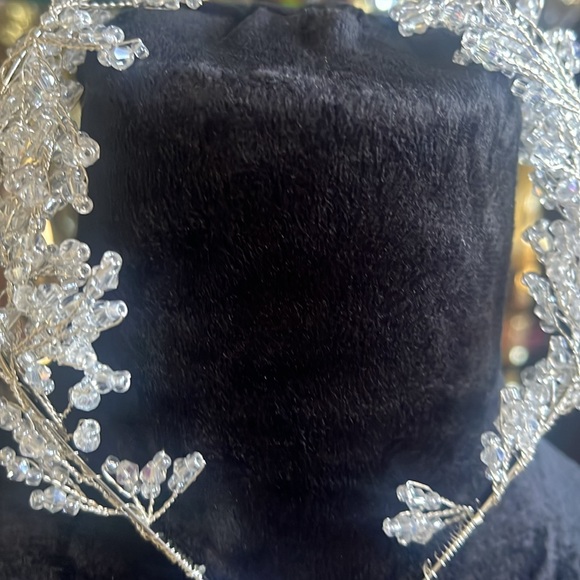 Two Brand new wedding head pieces - Picture 3 of 4